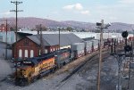 CSX 6630 on NYSW